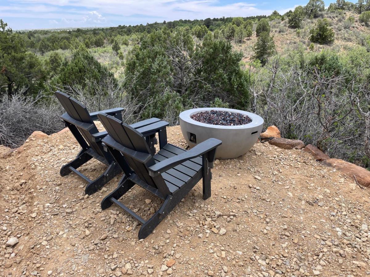 Canyon Rim Domes - A Luxury Glamping Experience!! Monticello Exterior photo