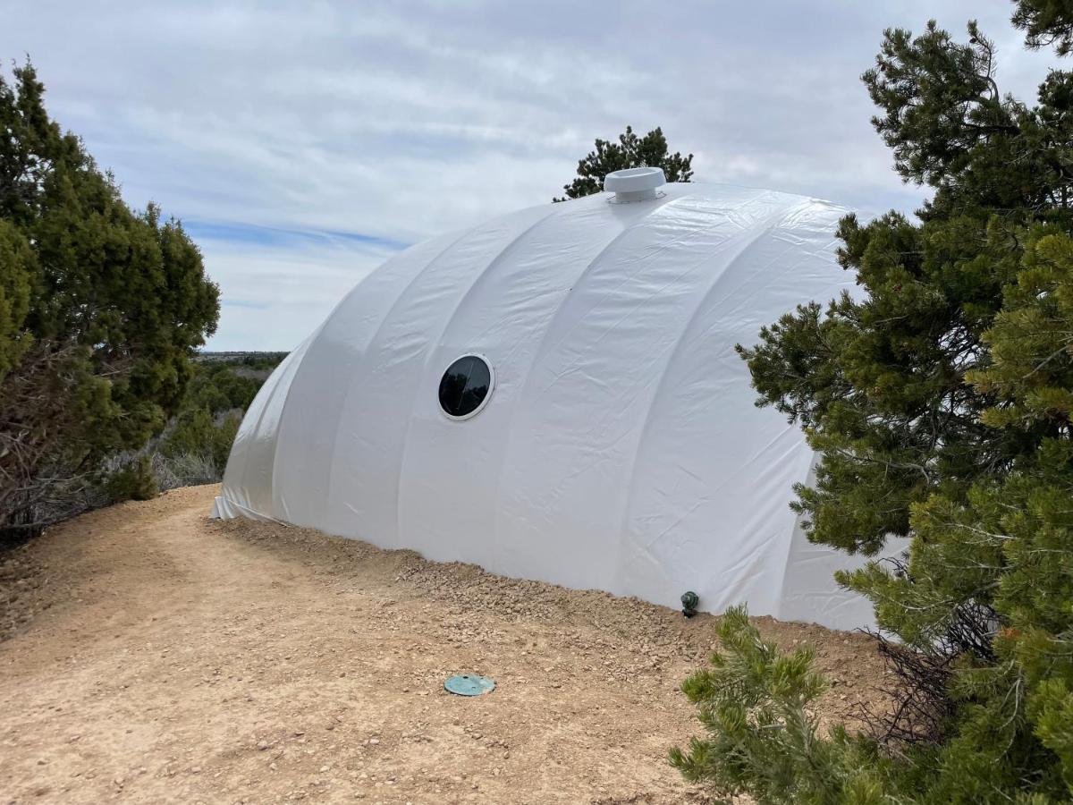 Canyon Rim Domes - A Luxury Glamping Experience!! Monticello Exterior photo